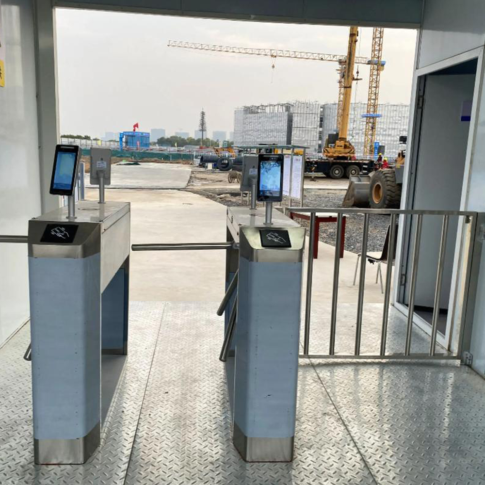 Face recognition gate for construction site